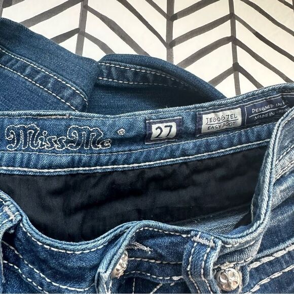 Miss Me Size 27 Style JE6067EL Easy Boot Medium Wash Jeans - Picture 4 of 4